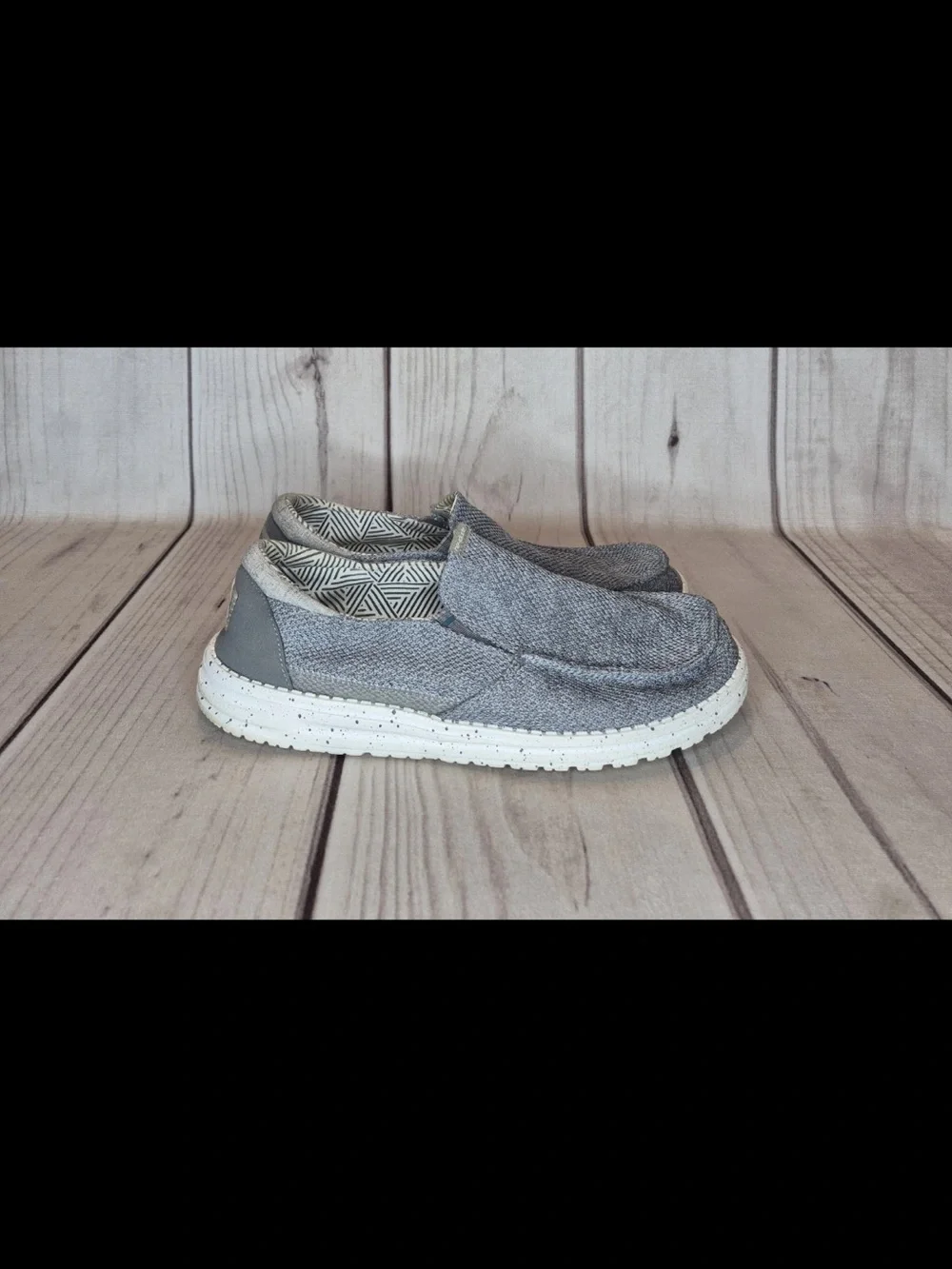 Hey Dude Men's Size 9 Thad Sox Sharkskin Causal Slip On Shoes